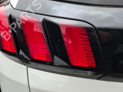 left-tailgate-light-peugeot-3008-ii-suv-mc_-mr_-mj_-m4_-2016-31601630 main image