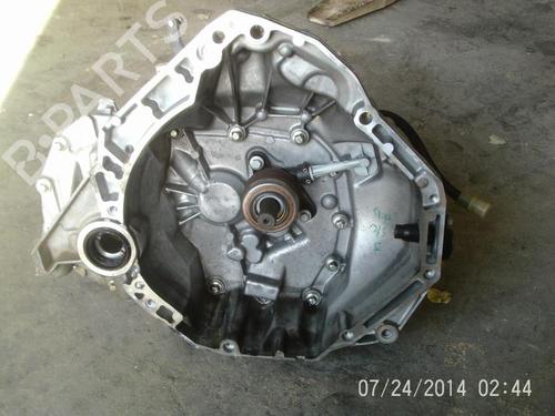 Used Gearbox Gearbox RENAULT TWINGO III (BCM_, BCA_) 1.0 SCe 70 (BCMB) (69 hp) 22325889 22325889