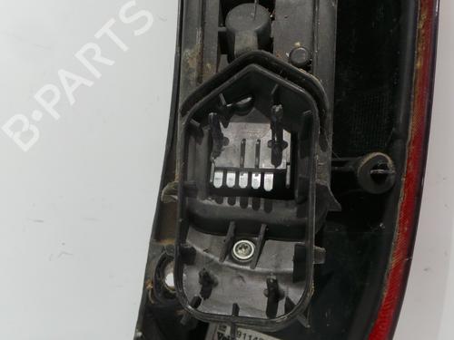 Farolim esquerdo Farolim esquerdo OPEL CORSA C (X01) 1.2 (F08, F68) (75 hp) 32328931 32328931