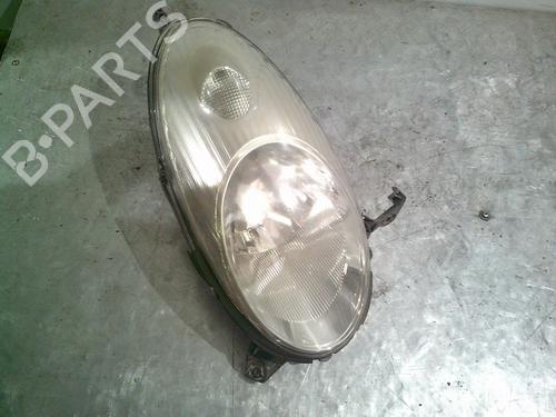 Used Left headlight NISSAN MICRA III (K12) 1.2 16V (80 hp) 22325117