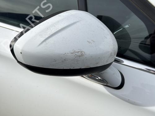 BP32290748C27 main image