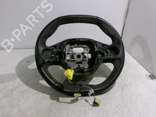 Used Steering wheel PEUGEOT 3008 II SUV (MC_, MR_, MJ_, M4_) 1.2 THP/ PureTech 130 (MRHNSM, MRHNSU, MRHNSJ, MRHNYW,... (131 hp) 22328629