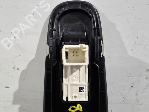 Used Right front window switch Right front window switch PEUGEOT 308 SW II (LC_, LJ_, LR_, LX_, L4_) 1.5 BlueHDi 100 (102 hp) 33000829 33000829