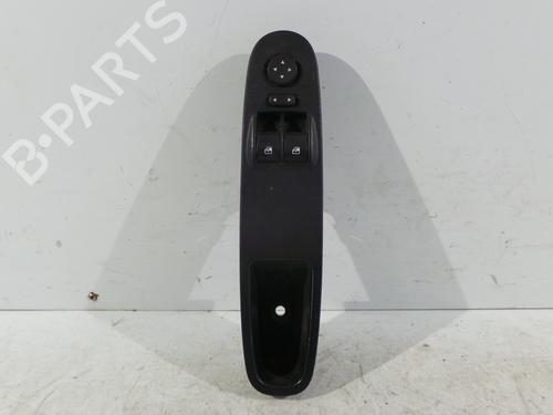 Used Left front window switch FIAT PUNTO EVO (199_) 1.3 D Multijet (199AXC1A, 199BXC1A, 199AXT1A, 199BXT1A) (75 hp) 29004177
