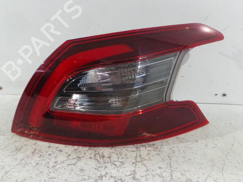 Højre baglygte PEUGEOT 308 II (LB_, LP_, LW_, LH_, L3_) 1.5 BlueHDi 130 (131 hp) 31630737