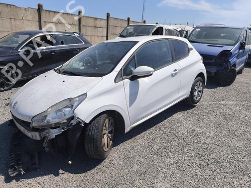 Brugte PEUGEOT 208 I (CA_, CC_) 1.2 VTI 82 4946341