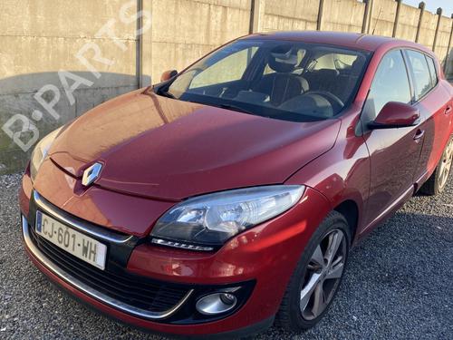Brugte RENAULT MEGANE III Hatchback (BZ0/1_, B3_) 1.5 dCi (BZ09, BZ0D, BZ1W, BZ29, BZ14) (110 hp) 4472422