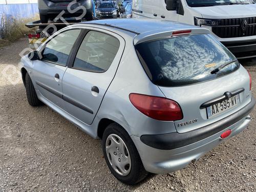 Piloto trasero derecho PEUGEOT 206 Hatchback (2A/C) 1.1 i | BP30863660C35