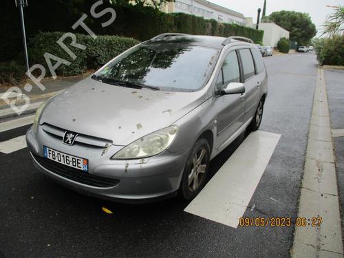 Left mirror PEUGEOT 307 Break (3E) 2.0 | BP22540182C26 