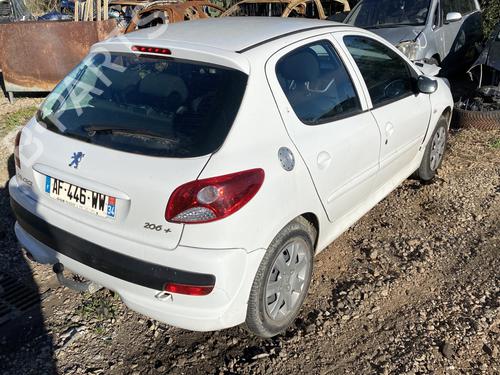 Right mirror PEUGEOT 206+ (2L_, 2M_) 1.4 HDi eco 70 | BP28799832C27 