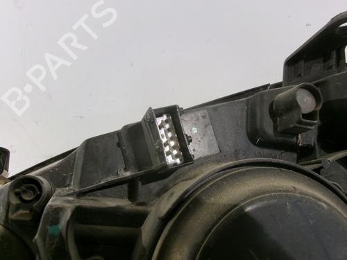 Right headlight PEUGEOT 307 (3A/C) 2.0 HDi 110 | BP28387518C29 