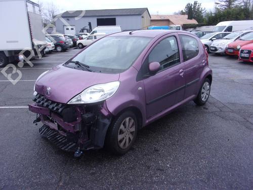Right taillight PEUGEOT 107 (PM_, PN_) 1.0 | BP28155784C35 