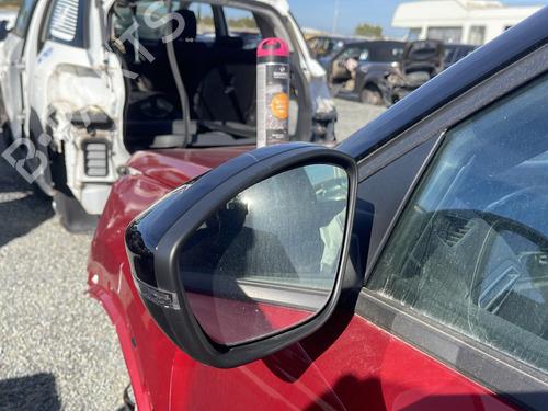 Left mirror PEUGEOT 2008 II (UD_, US_, UY_, UJ_, UR_, UC_) 1.5 BlueHDI 130 | BP28965551C26