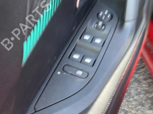 Used Left front window switch Left front window switch PEUGEOT 2008 II (UD_, US_, UY_, UJ_, UR_, UC_) 1.5 BlueHDI 130 (131 hp) 28965549 28965549
