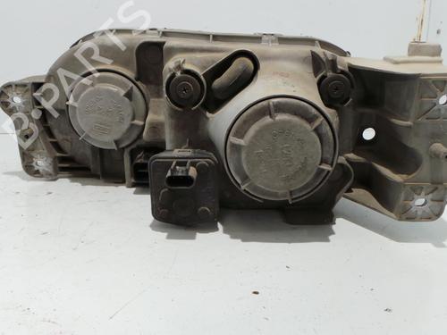 Right headlight HYUNDAI COUPE I (RD) 2.0 16V | BP22326485C29 