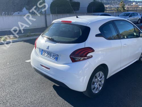 Ricambi PEUGEOT 208 I (CA_, CC_) 1.6 HDi / BlueHDi 75 (75 hp) 4421644