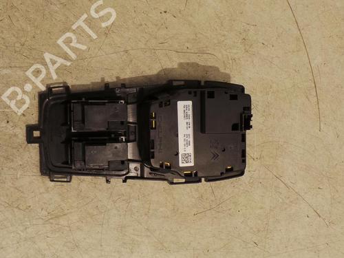 Used Switch Switch PEUGEOT 508 SW I (8E_) 2.0 HDi (163 hp) 22328182 22328182