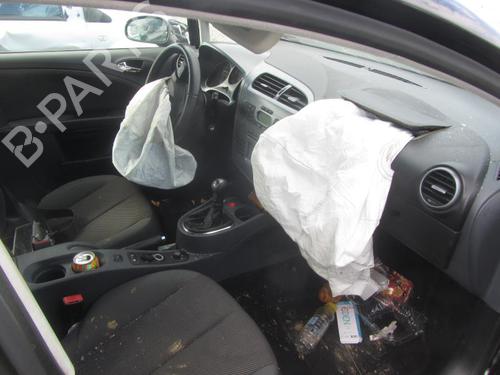 Left front window switch SEAT LEON (1P1) 2.0 TDI 16V | BP22538796I27 - Image 3
