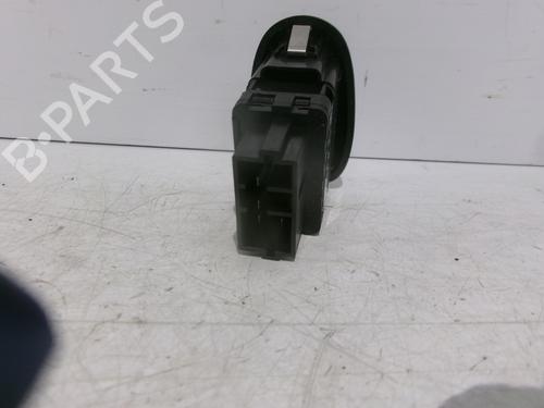 Used Right rear window switch Right rear window switch CITROËN C3 Pluriel (HB_) 1.4 HDi (68 hp) 27702573 27702573