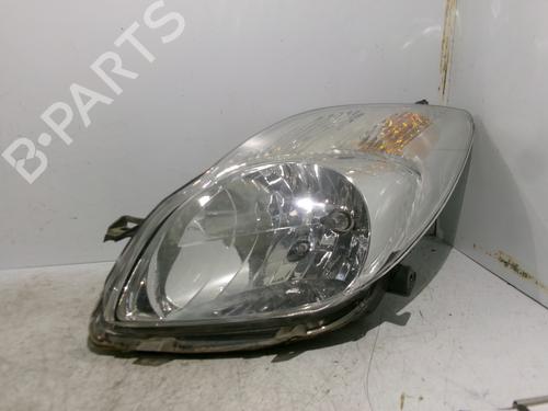 Left headlight TOYOTA YARIS (_P9_) 1.4 D-4D (NLP90_, NLP90R) | BP29478077C28 