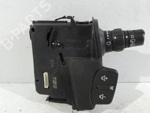 Used Steering column stalk RENAULT CLIO III (BR0/1, CR0/1) 1.5 dCi (88 hp) 28420640