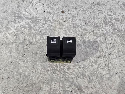 left-front-window-switch-renault-clio-iv-bh_-2012-2013-2014-2015-2016-2017-2018-2019-2020-2021-34172448 main image