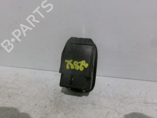 Used Switch Switch PEUGEOT 206 Hatchback (2A/C) 1.4 i (75 hp) 28705791 28705791