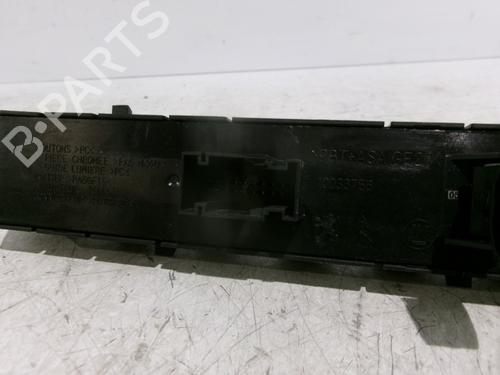 Used Warning switch Warning switch 26156712 26156712