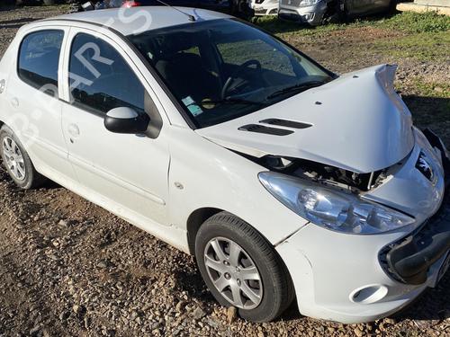 Right mirror PEUGEOT 206+ (2L_, 2M_) 1.4 HDi eco 70 | BP28799832C27 