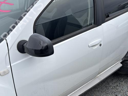 left-front-door-dacia-duster-hs_-2010-2011-2012-2013-2014-2015-2016-2017-2018-32219068 main image