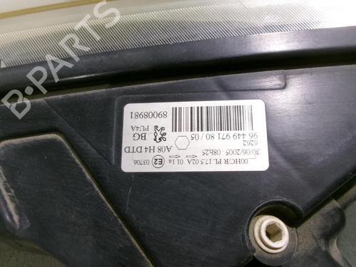 Used Right headlight PEUGEOT 1007 (KM_) 1.4 (75 hp) 22539834