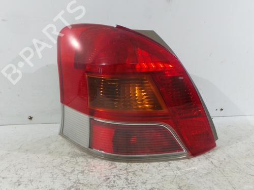 Used Left taillight TOYOTA YARIS (_P9_) 1.4 D-4D (NLP90_, NLP90R) (90 hp) 31054046