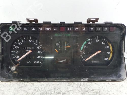 Used Instrument cluster RENAULT 20 (127_) 2.0 (1277) (103 hp) 31134395
