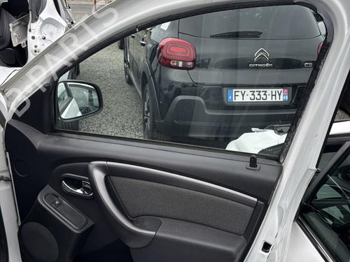 Right front door DACIA DUSTER (HS_) 1.2 TCe 125 | BP32219071C3