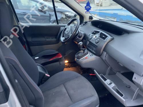 Left taillight RENAULT SCÉNIC II (JM0/1_) 1.9 dCi (JM14) | BP30106937C34