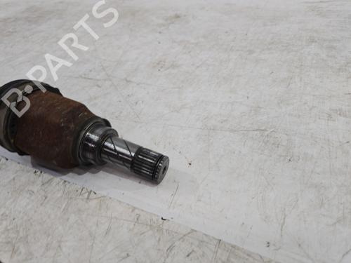 Used Left front driveshaft Left front driveshaft RENAULT CAPTUR I (J5_, H5_) 1.5 dCi 90 (J5N4, J5M5, J5MW, J5M6, J5AL, J5AJ) (90 hp) 32195702 32195702