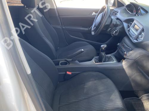Used Parts PEUGEOT 308 SW II (LC_, LJ_, LR_, LX_, L4_) 1.2 THP 110 4742620