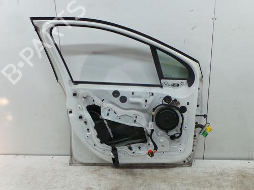 Used Left front door Left front door PEUGEOT 208 I (CA_, CC_) 1.2 VTI 82 (82 hp) 30711108 30711108