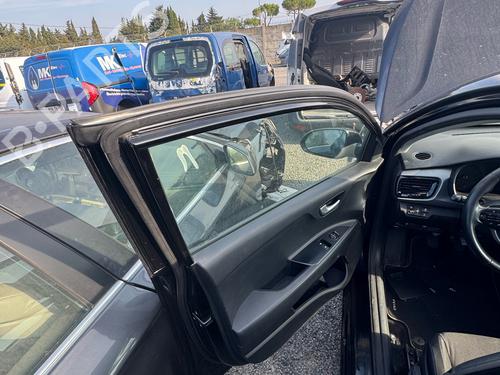 Used Left front door Left front door 38423595 38423595