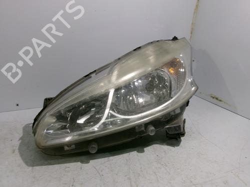 Venstre forlygte PEUGEOT 208 I (CA_, CC_) 1.6 HDi (92 hp) 23439333