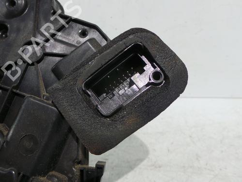 Used Front left lock Front left lock 30788920 30788920