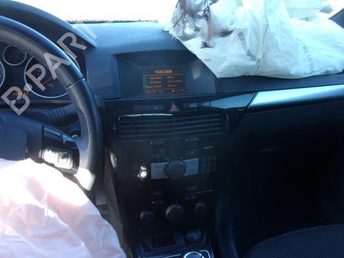 Pare-chocs arrière OPEL ASTRA H GTC (A04) 1.9 CDTI (L08) | BP22539560C8 