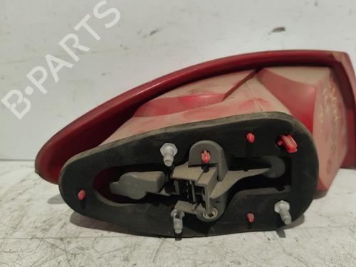 Used Right taillight Right taillight ALFA ROMEO 147 (937_) 1.9 JTD (937.AXD1A, 937.BXD1A, 937.AXV1A, 937.BXB1A,... (115 hp) 22329299 22329299