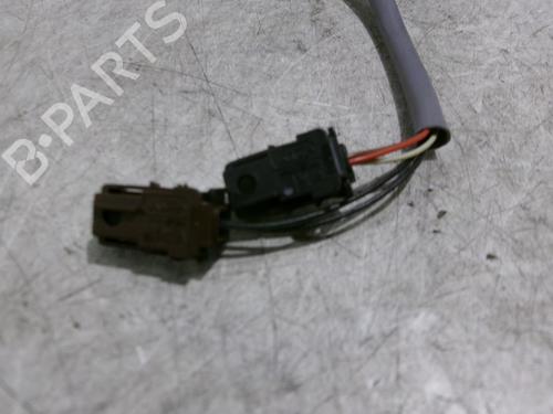 Used Left mirror PEUGEOT 1007 (KM_) 1.4 HDi (68 hp) 22325213