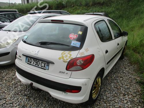 Right taillight PEUGEOT 206+ (2L_, 2M_) 1.4 HDi eco 70 | BP22325086C35 