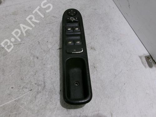 Used Left front window switch Left front window switch PEUGEOT 307 Break (3E) 2.0 HDI 110 (107 hp) 22540031 22540031