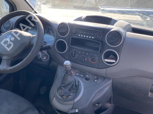 - Image 3