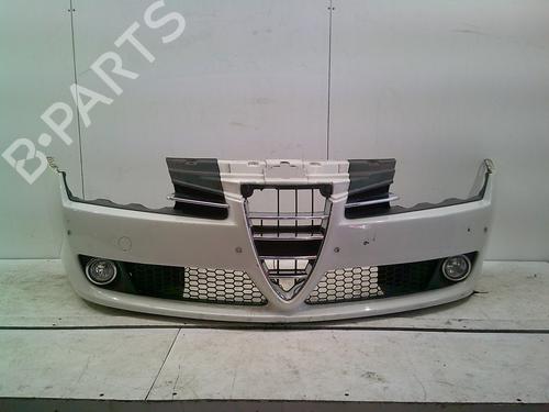 Used Front bumper Front bumper ALFA ROMEO 159 (939_) 2.0 JTDM (939AXP1B) (170 hp) 33211836 33211836