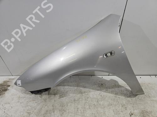 Forkjerm venstre SEAT LEON (1M1) 1.9 TDI (110 hp) 25031752