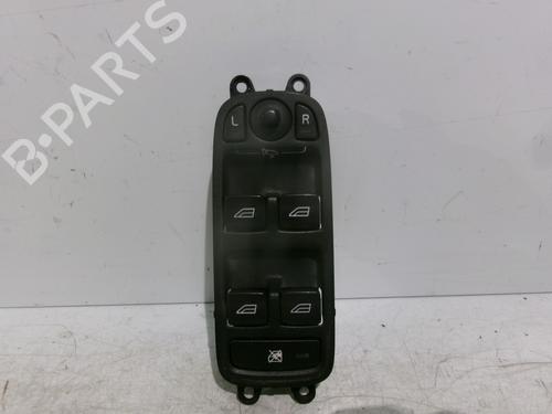 Used Left front window switch VOLVO V50 (545) D5 (179 hp) 28705790